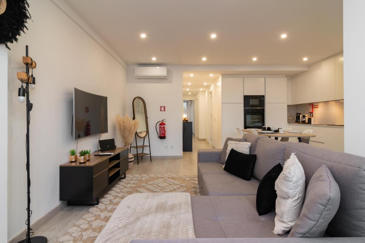 Stylish Apartment W/ River View By Lovelystay Oeiras Ngoại thất bức ảnh