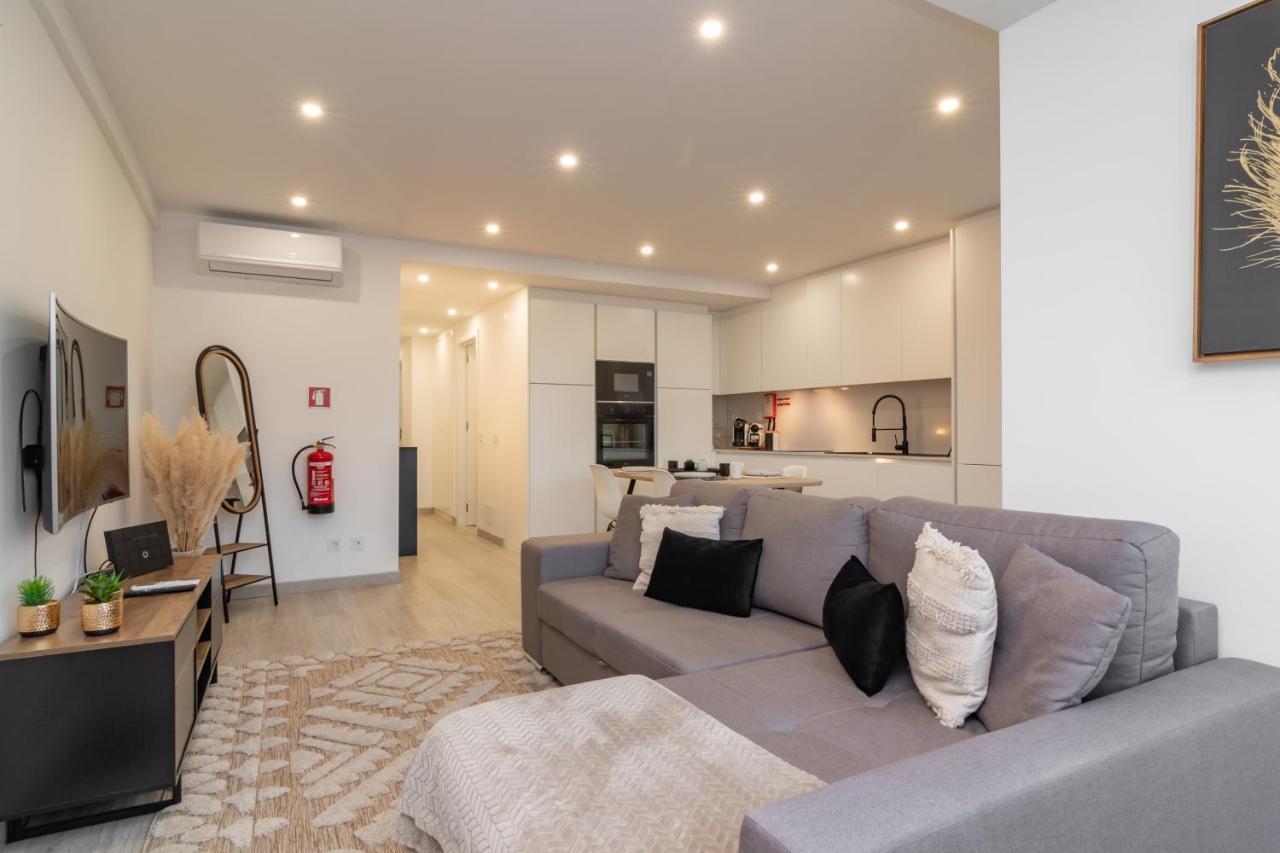 Stylish Apartment W/ River View By Lovelystay Oeiras Ngoại thất bức ảnh